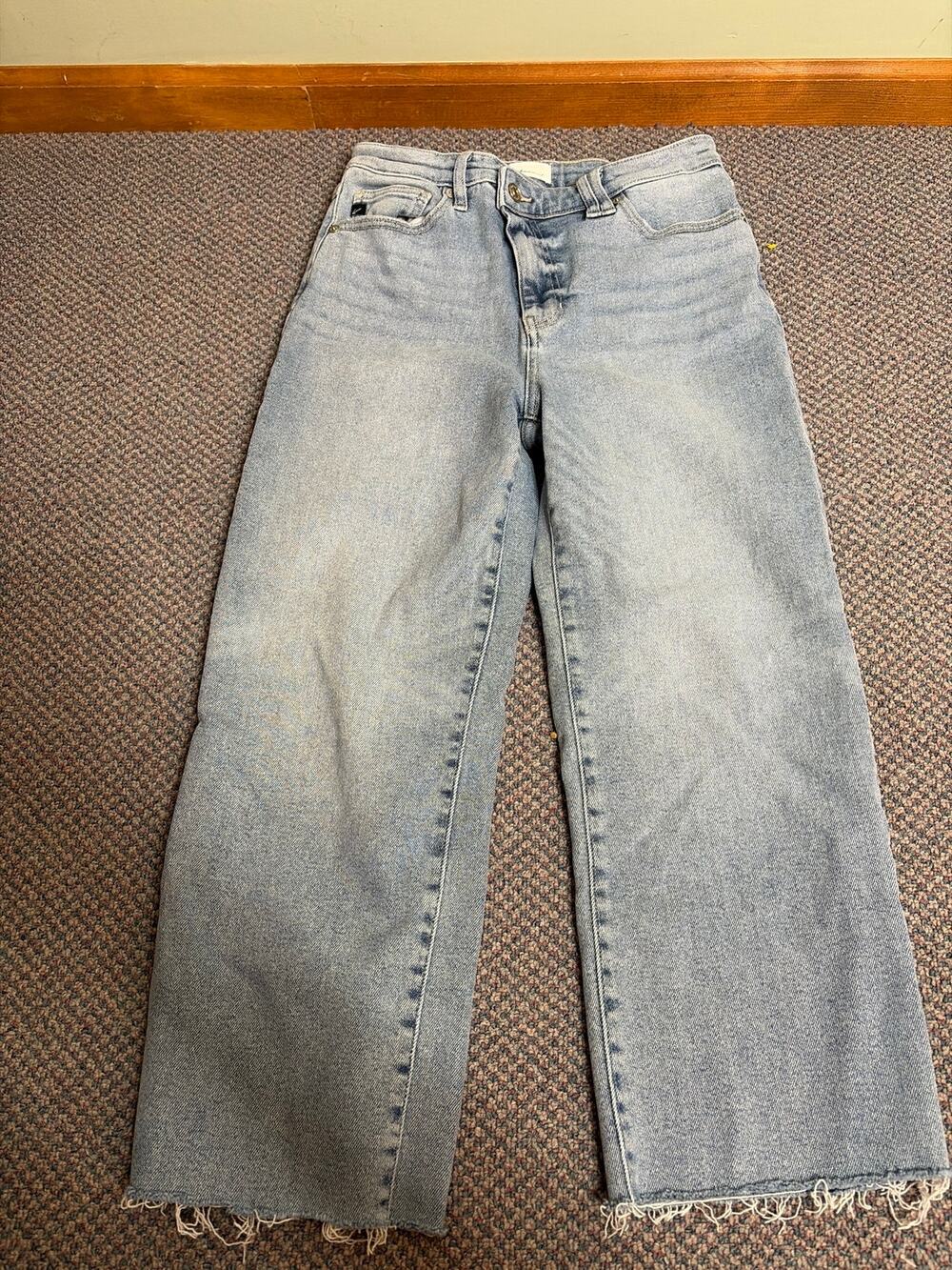 Kancan Light Wash Baggy Crop 9/28